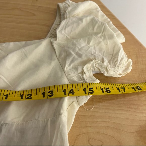 Elegant Cream Puff Sleeve Dress - Picture 10 of 11